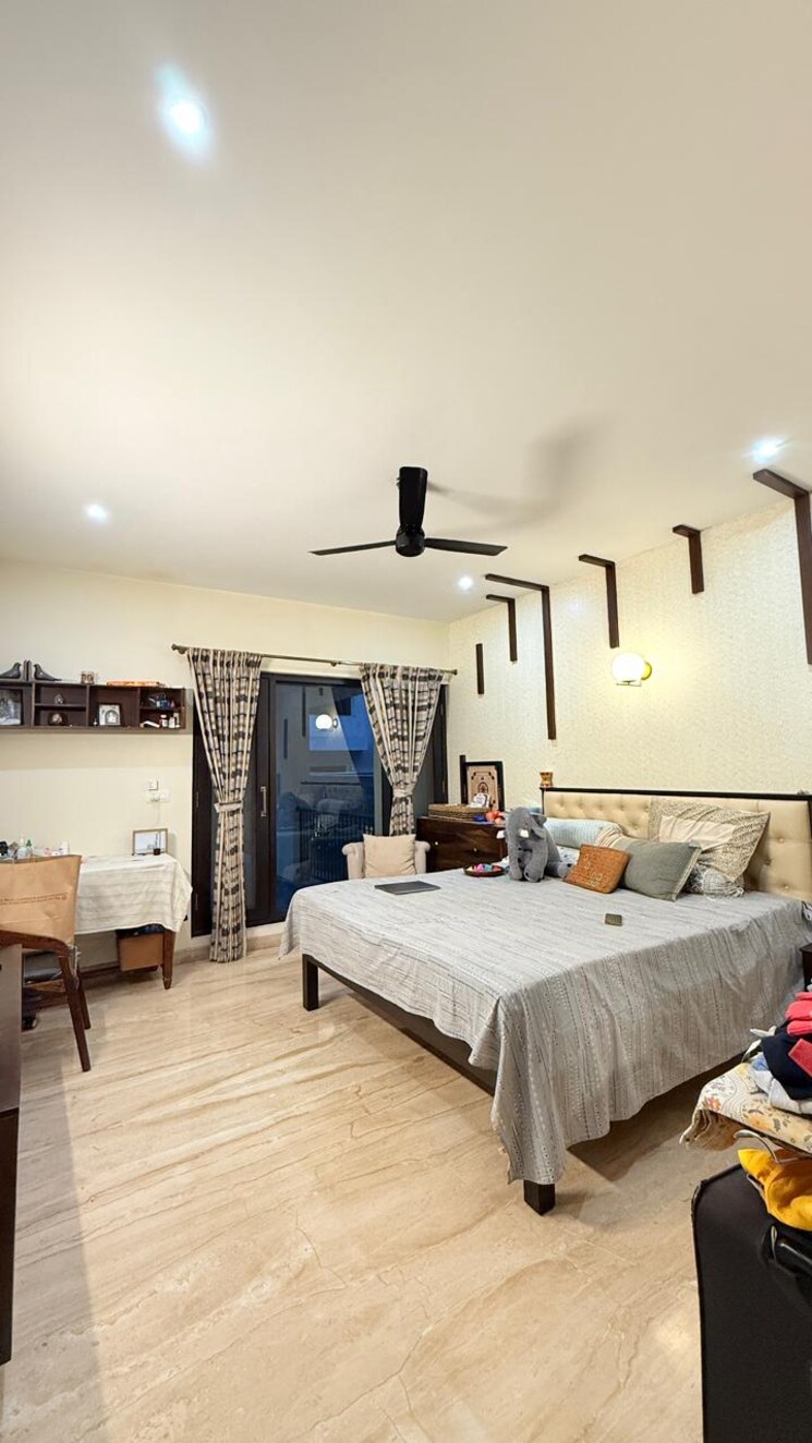 Team Area, embassy-grove 4 Bedroom 3850 Sq.Ft. Villa In Kodihalli Bangalore 9737059