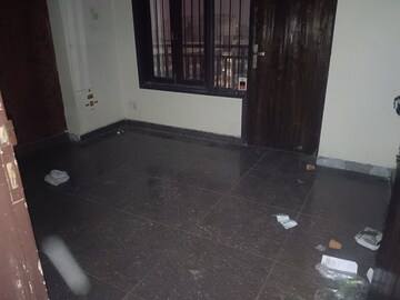 Room in 2 BHK Apartment at GH-7 Crossings Republik, Vijay Nagar – for Rent