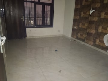 Room in 2 BHK Apartment at GH-7 Crossings Republik, Vijay Nagar – for Rent