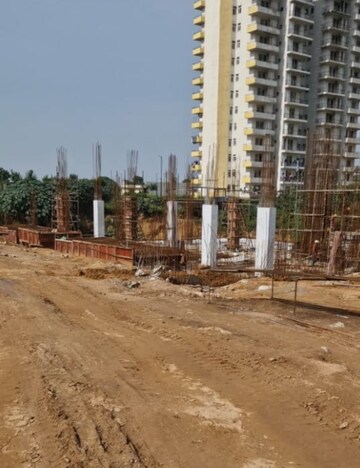  Shop – Exterior View View at Sector 77 - for Sale