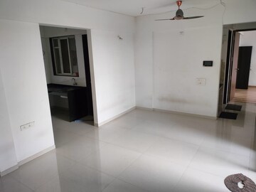 Room in 1 BHK Builder Floor at Kohinoor Tinsel Town, Hinjewadi – for Rent