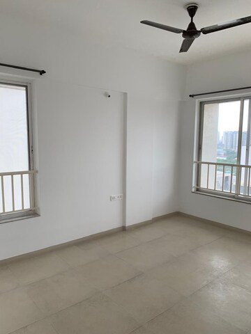 Room in 2.5 BHK Apartment at Pashankar Yin Yang, Kharadi – for Rent