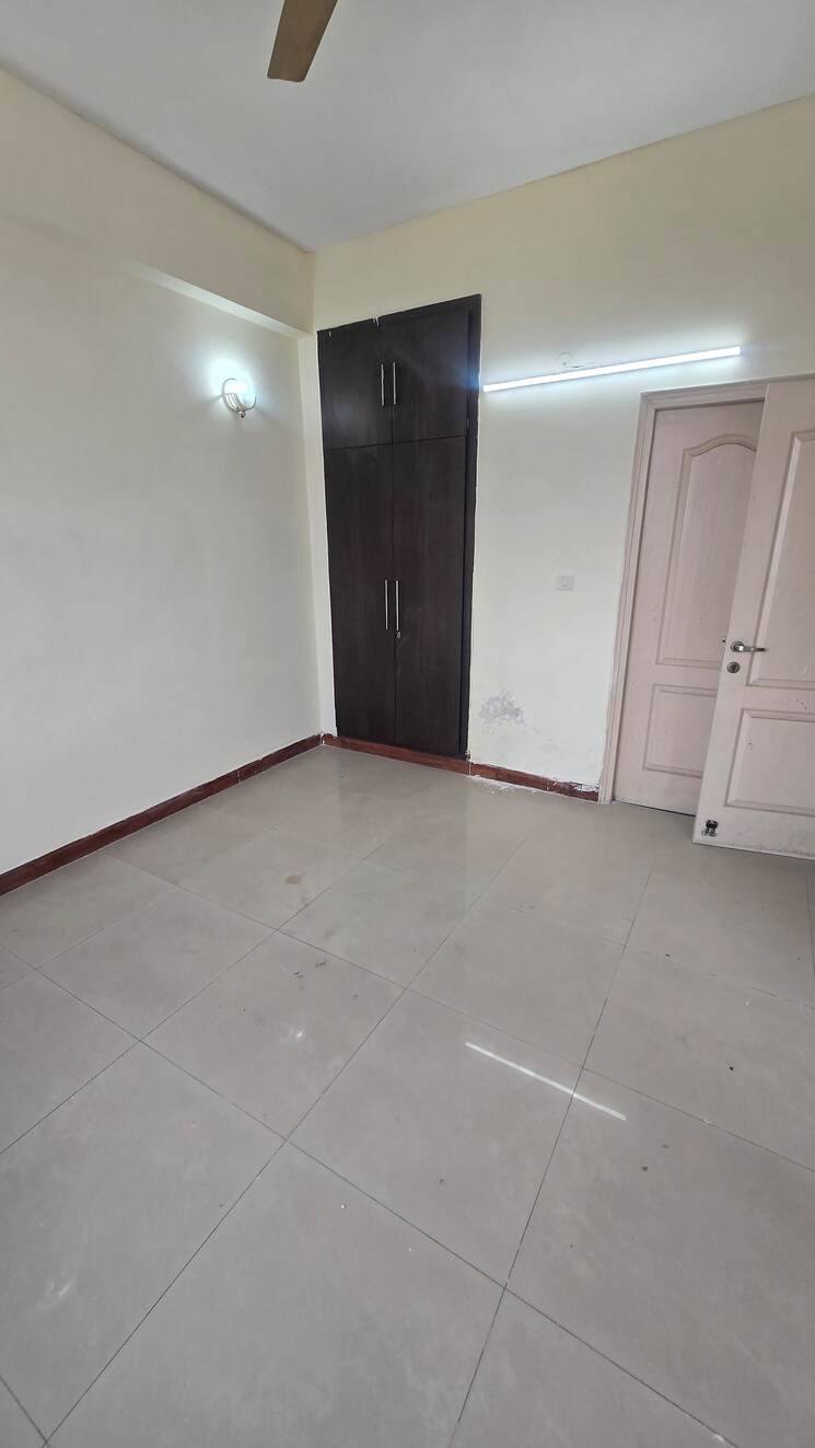 Kitchen, eldeco-green-meadows 2.5 Bedroom 1515 Sq.Ft. Apartment In Pi Greater Noida Greater Noida 9737295