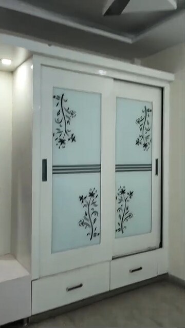  3 BHK Builder Floor at Rohini Sector 24 – for Sale