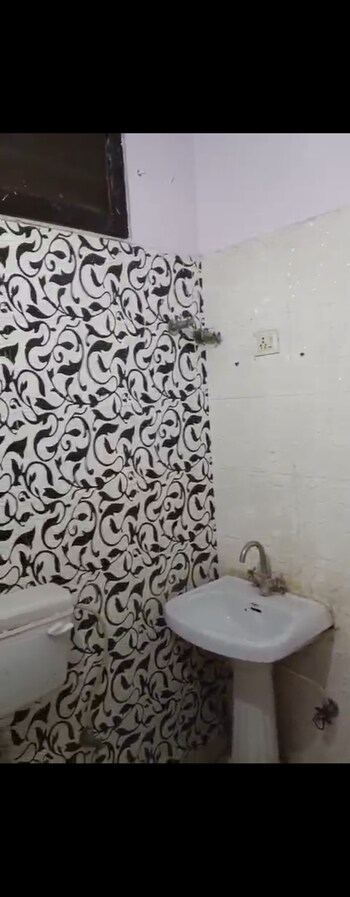 2 BHK Builder Floor for Rent in Uttam Nagar, Delhi