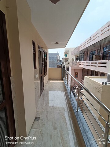 Balcony in 2 BHK Builder Floor at Palam Vihar Residents Association, Palam Vihar – for Rent