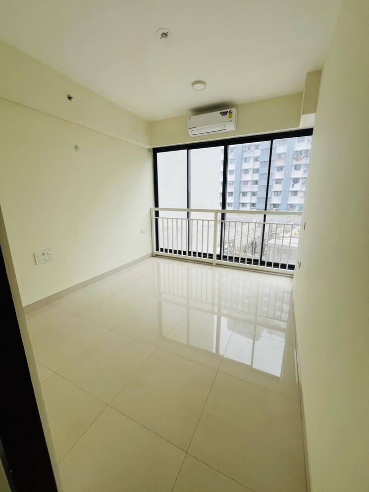 Room, group-seven-rushi-heights 3 Bedroom 1350 Sq.Ft. Apartment In Goregaon East Mumbai 9623619