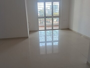 Room in 2 BHK Apartment at Sinhagad Road – for Sale