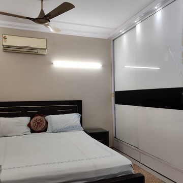 Bedroom in 3 BHK Builder Floor at DLF Queens Court, Greater Kailash ii – for Rent
