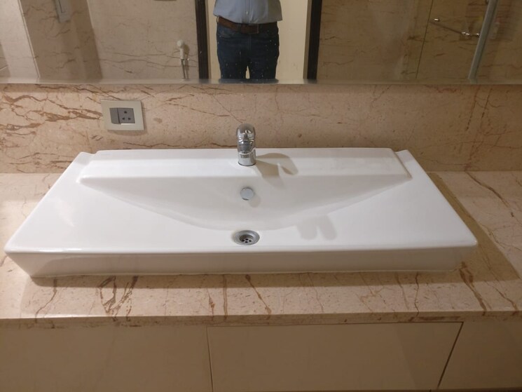 Bathroom, defence colony 3 Bedroom 288 Sq.Yd. Builder Floor In Defence Colony Delhi 9737421