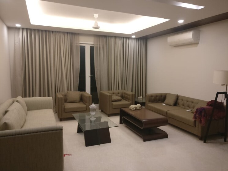 Living Room, defence colony 3 Bedroom 288 Sq.Yd. Builder Floor In Defence Colony Delhi 9737421