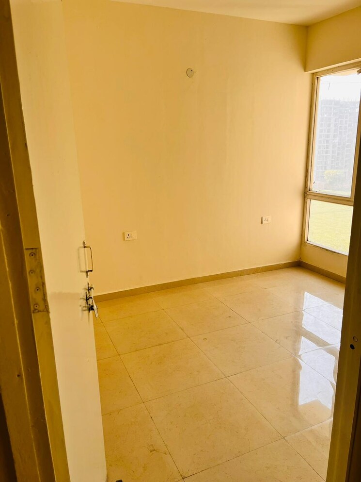 Room, signature-the-millennia-2 2 Bedroom 625 Sq.Ft. Apartment In Sector 37d Gurgaon 9737496