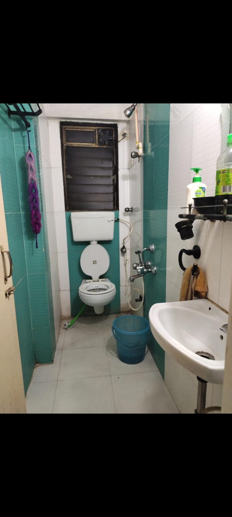 Bathroom, aman-spring 1 Bedroom 600 Sq.Ft. Apartment In Kandivali West Mumbai 9737461