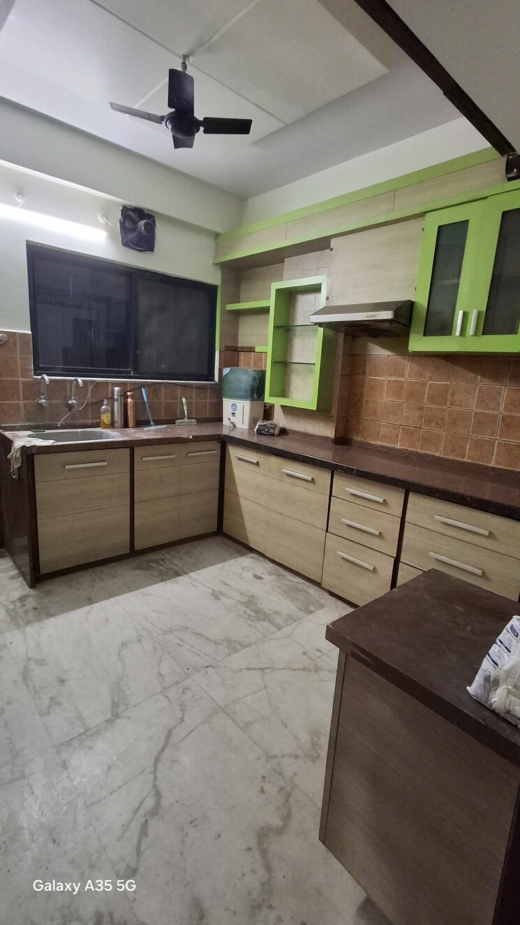 Kitchen, shankar nagar 3 Bedroom 1800 Sq.Ft. Apartment In Shankar Nagar Raipur 9737498