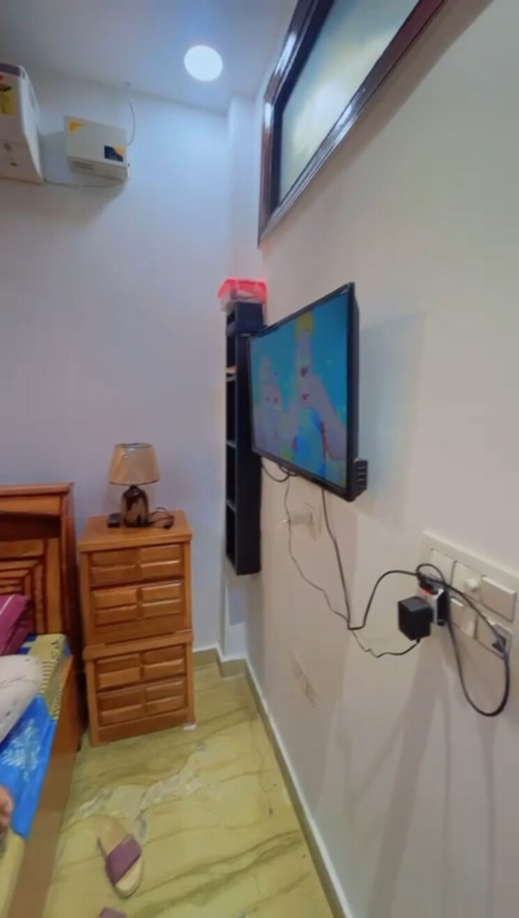 undefined, rohini sector 23 1.5 Bedroom 390 Sq.Ft. Builder Floor In Rohini Sector 23 Delhi 9737511