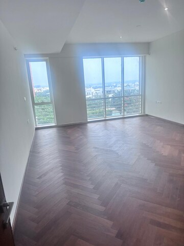 Room in 4 BHK Apartment at Prestige White Meadows, Whitefield – for Rent