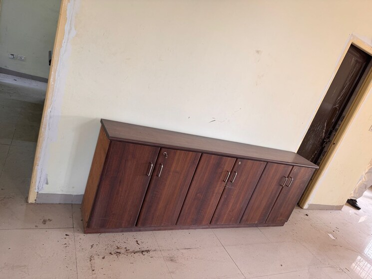 undefined, gomti nagar Commercial Office Space 1250 Sq.Ft. In Gomti Nagar Lucknow 9737543