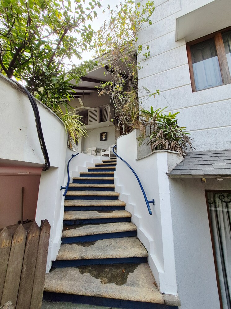 Balcony, banjara hills 4 Bedroom 6000 Sq.Ft. Independent House In Banjara Hills Hyderabad 9737566