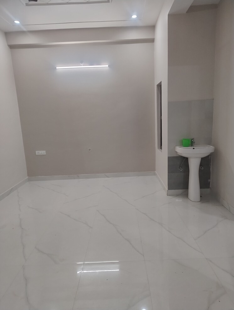 Cover Image, gomti nagar 3 Bedroom 2150 Sq.Ft. Independent House In Gomti Nagar Lucknow 9737578