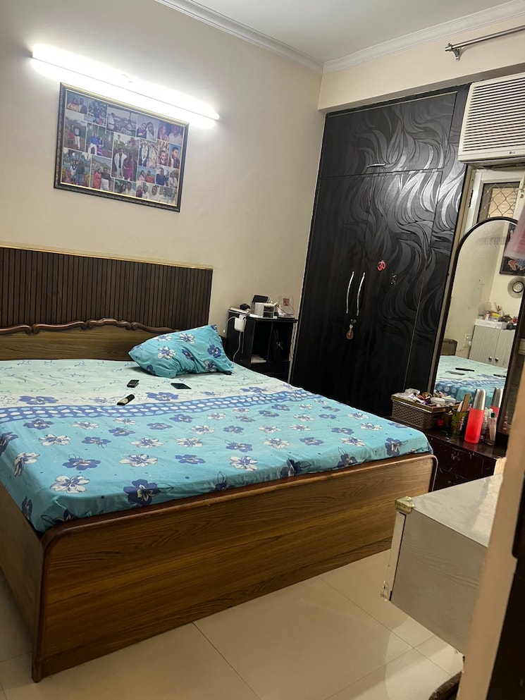 Bedroom, uninav-heights-phase-i 3 Bedroom 1555 Sq.Ft. Apartment In Raj Nagar Extension Ghaziabad 9737599