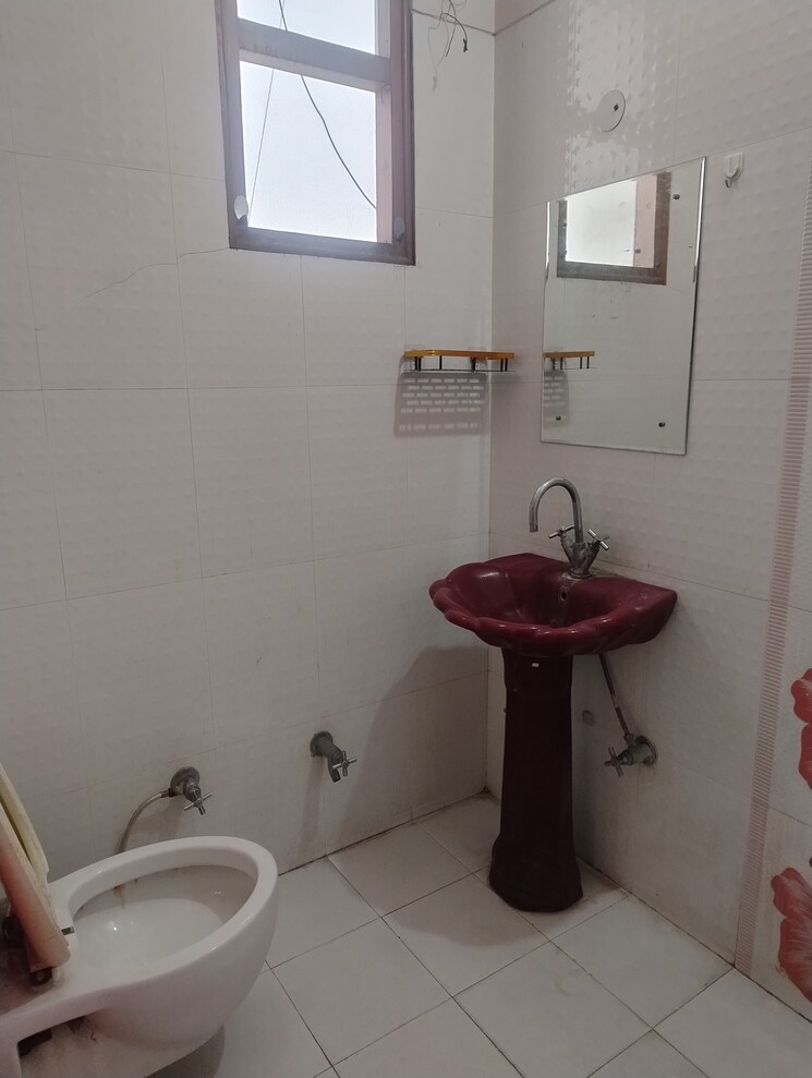 Bathroom, gomti nagar 3 Bedroom 2300 Sq.Ft. Independent House In Gomti Nagar Lucknow 9737592