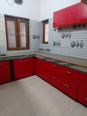 Staircase in 3 BHK Independent House at Gomti Nagar – for Rent