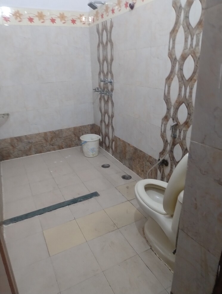 Bathroom, gomti nagar 3 Bedroom 2300 Sq.Ft. Independent House In Gomti Nagar Lucknow 9737592