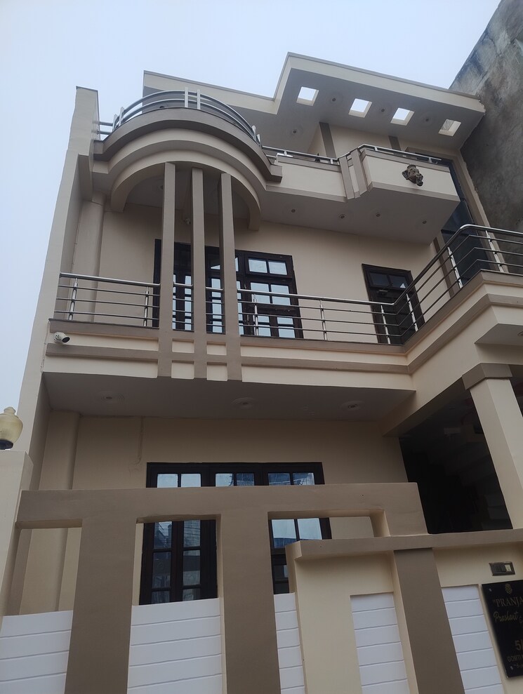 Cover Image, gomti nagar 2 Bedroom 1260 Sq.Ft. Independent House In Gomti Nagar Lucknow 9737601