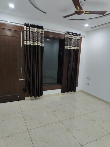 Building Lobby in 3 BHK Apartment at Omaxe New Chandigarh, North Mullanpur – for Rent