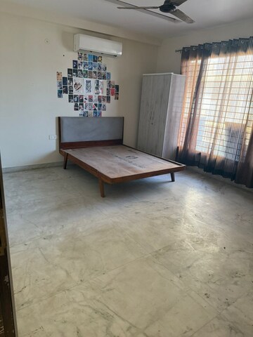 Room in 3 BHK Builder Floor at Sector 23a – for Rent