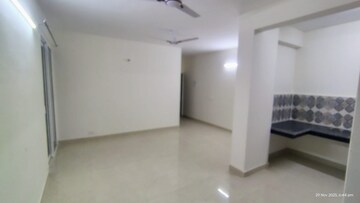 Room in 3 BHK Apartment at Ramprastha City The View, Sector 37d – for Rent