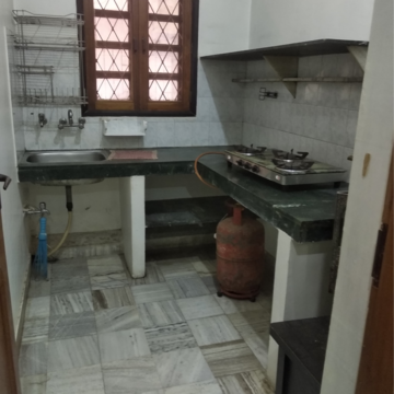 Kitchen in 1 BHK Builder Floor at Sector 15 – for Rent