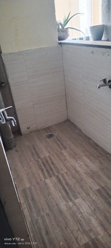 Room in 2 BHK Apartment at Pavani Laxmi Nivas, Madhapur – for Rent