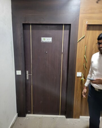 Furnished Amenities in 2 BHK Apartment at Signature Global Prime, Sector 63a – for Rent