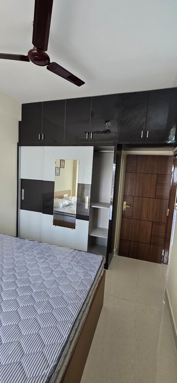 Room in 1 BHK Apartment at Mahadevpura – for Rent