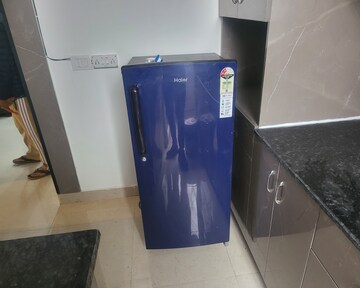 Furnished Amenities in 2 BHK Apartment at Signature Global Prime, Sector 63a – for Sale