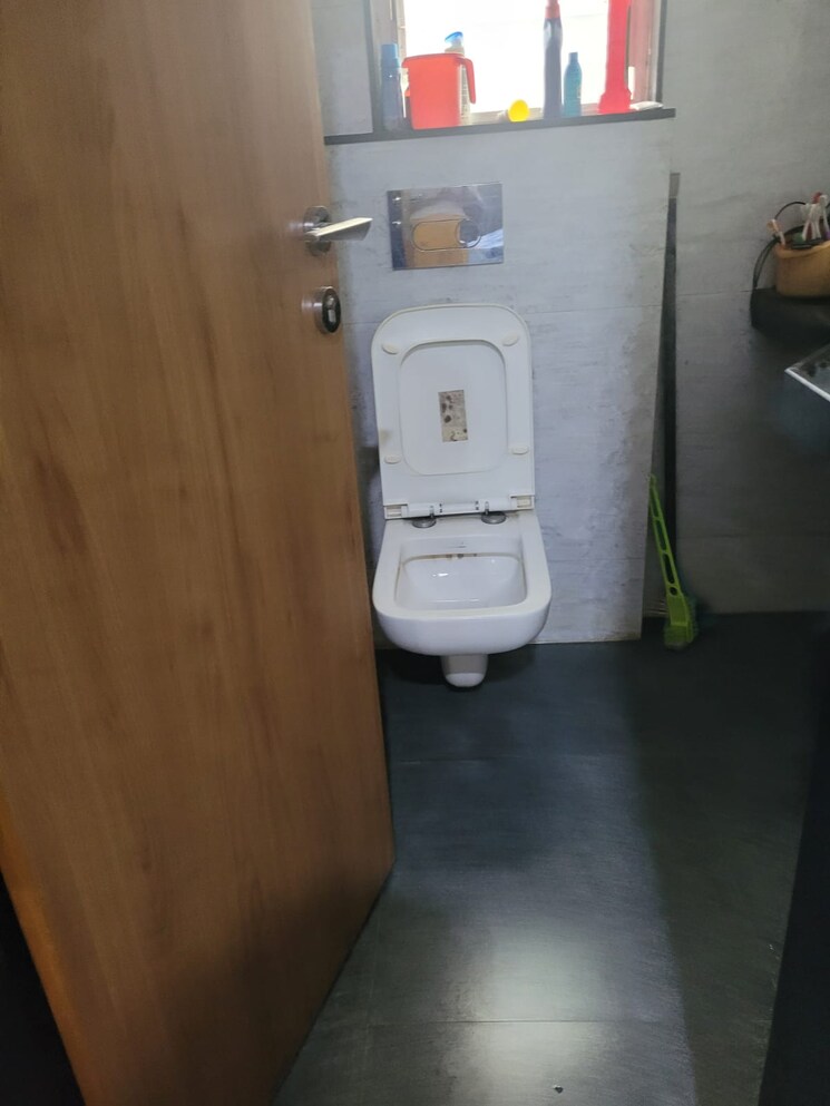 Bathroom, vascon-forest-edge 2 Bedroom 699 Sq.Ft. Apartment In Kharadi Pune 9737784