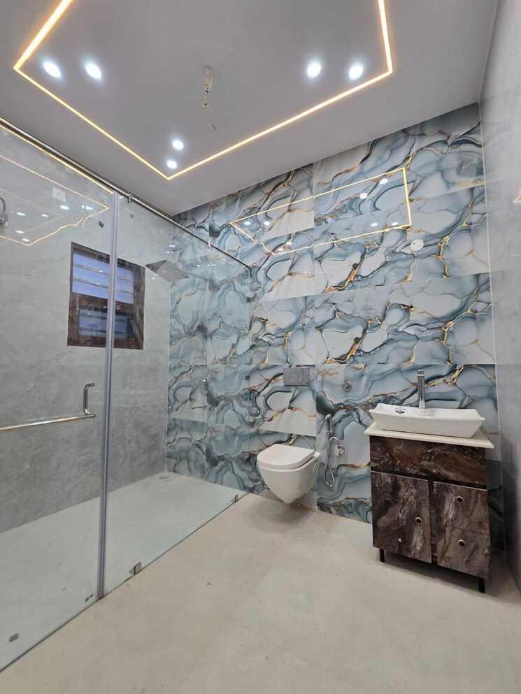 Attached Bathroom, sector 124 5 Bedroom 205 Sq.Yd. Independent House In Sector 124 Mohali 9738055