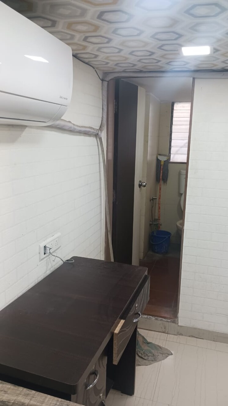 Bathroom, bhandup west Commercial Office Space 500 Sq.Ft. In Bhandup West Mumbai 9738051