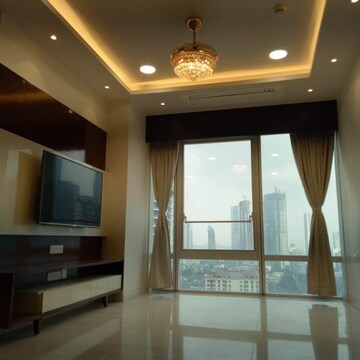 Furnished Amenities in 4 BHK Apartment at Indiabulls Blu, Upper Worli – for Rent