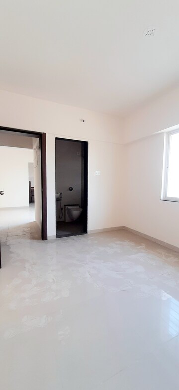 Room in 2 BHK Apartment at Sankalp Shanti Anand, Wadgaon Sheri – for Rent