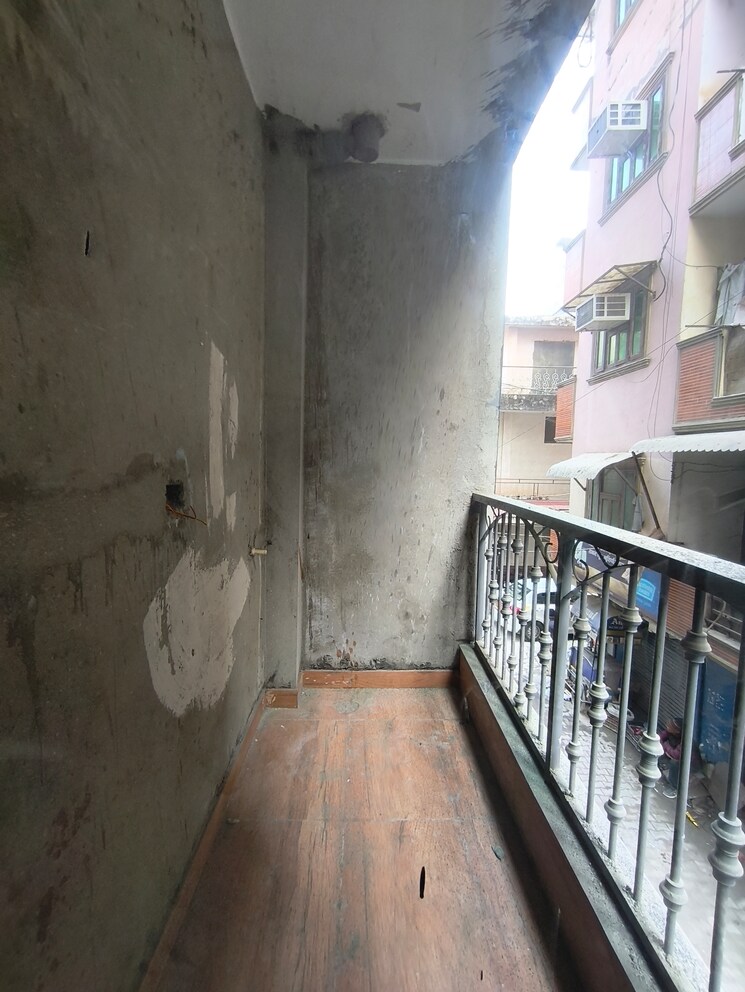 Balcony, khanpur 1 Bedroom 450 Sq.Ft. Builder Floor In Khanpur Delhi 9738261