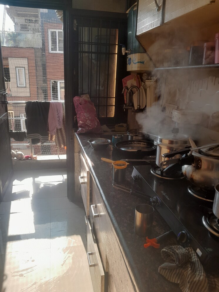 Cover Image, rohini sector 11 1 Bedroom 26 Sq.Mt. Builder Floor In Rohini Sector 11 Delhi 9738426