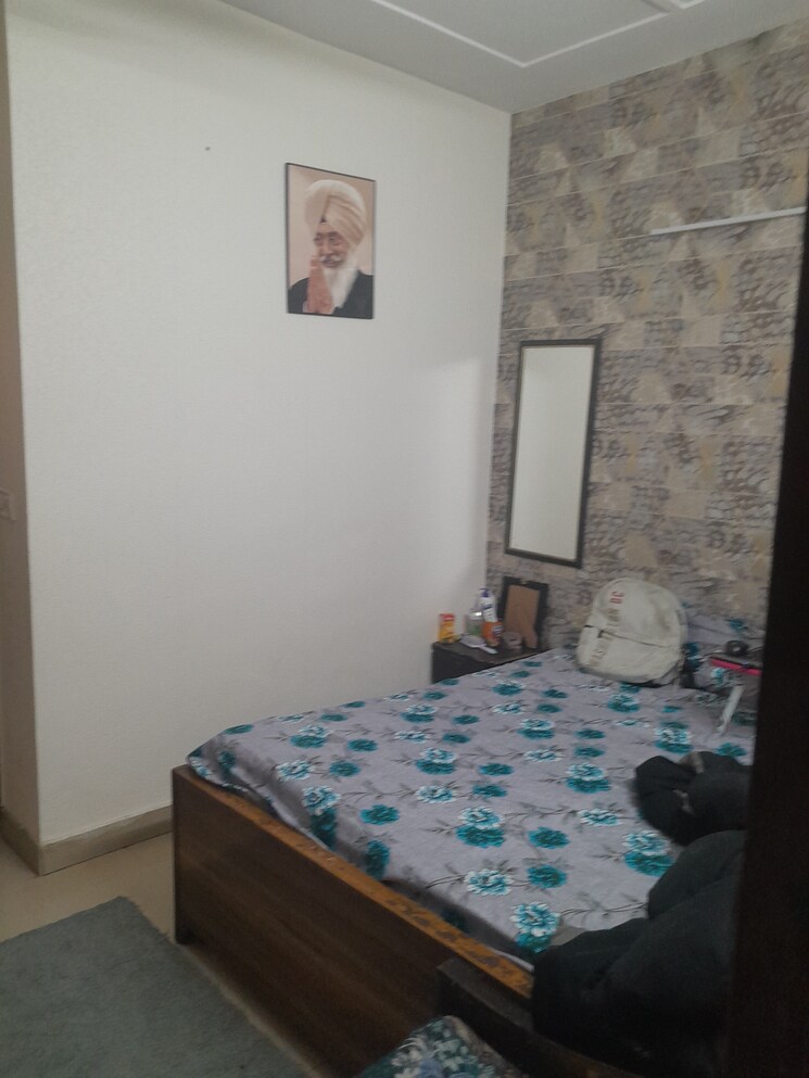 undefined, rohini sector 11 1 Bedroom 26 Sq.Mt. Builder Floor In Rohini Sector 11 Delhi 9738426