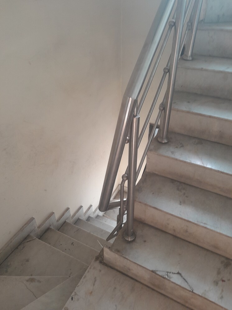 undefined, rohini sector 11 1 Bedroom 26 Sq.Mt. Builder Floor In Rohini Sector 11 Delhi 9738426