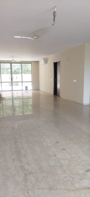 5 BHK Villa For Rent in Unitech The Villas, Sector 33
