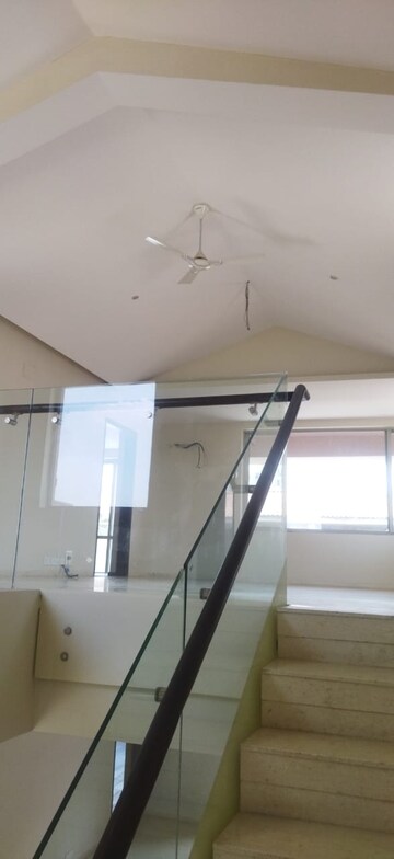 Staircase in 5 BHK Villa at Unitech The Villas, Sector 33 – for Rent