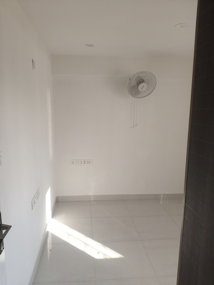 Bathroom, krishna-residency-kadubeesanahalli 1 Bedroom 600 Sq.Ft. Apartment In Kadubeesanahalli Bangalore 9738555