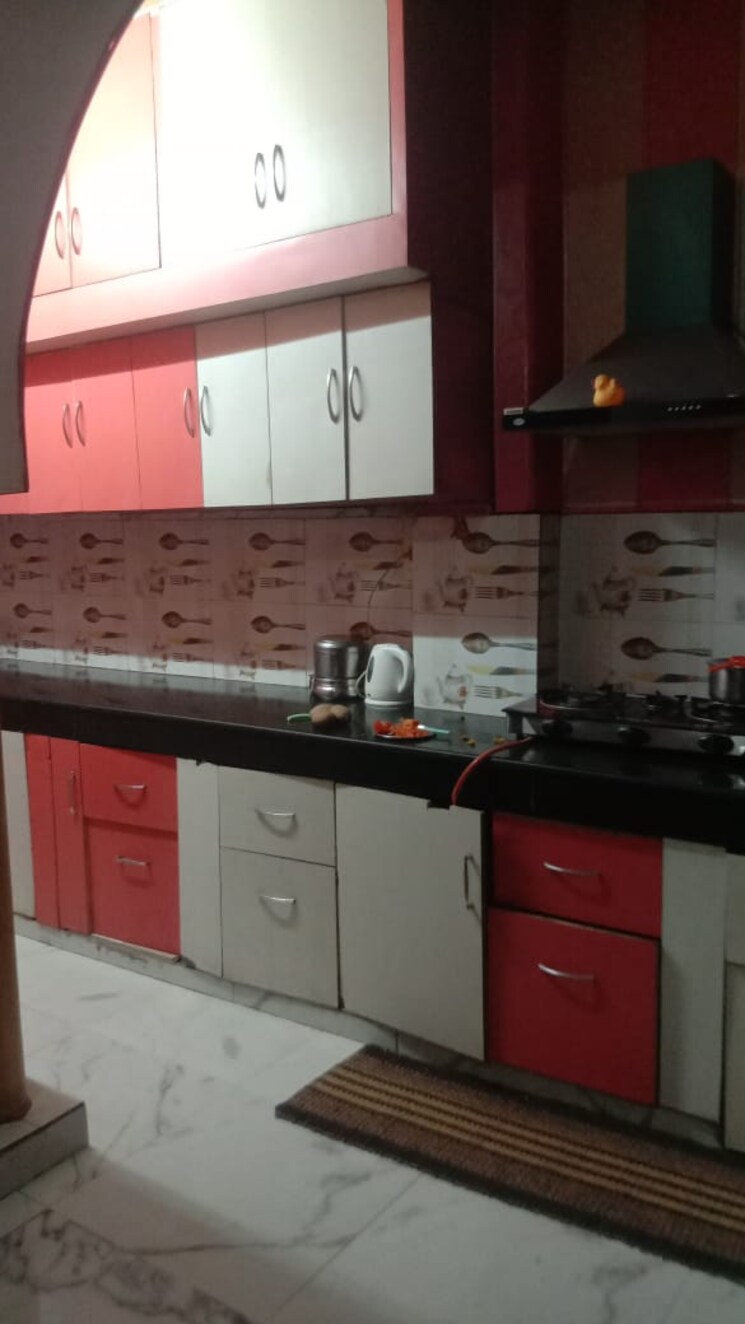Kitchen, chiranjiv vihar 6 Bedroom 108 Sq.Yd. Independent House In Chiranjiv Vihar Ghaziabad 9738613