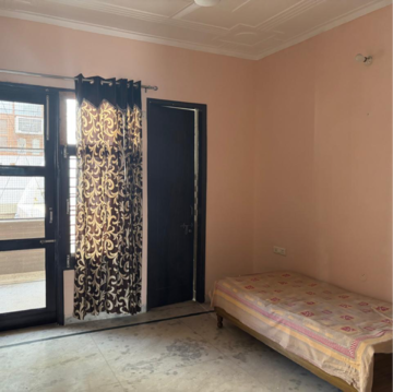 Bedroom in 2 BHK Builder Floor at Huda Staff Colony, Durga Colony – for Rent